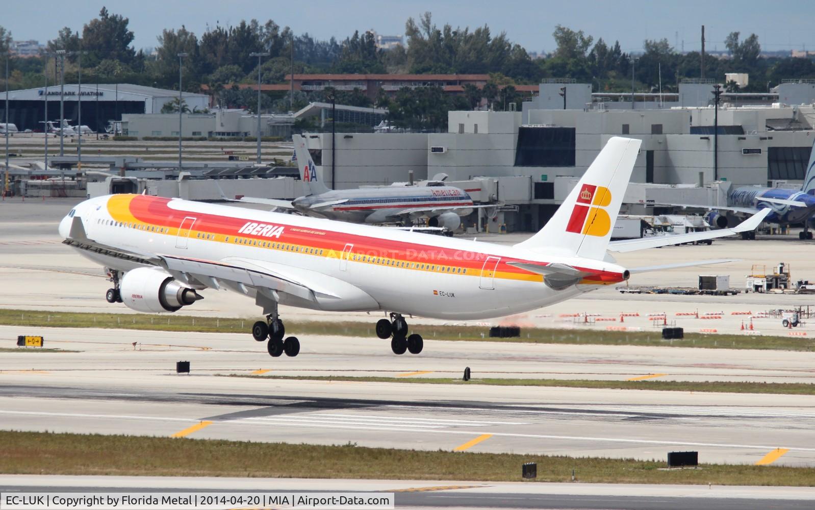 EC-LUK, 2012 Airbus A330-302 C/N 1385, Iberia