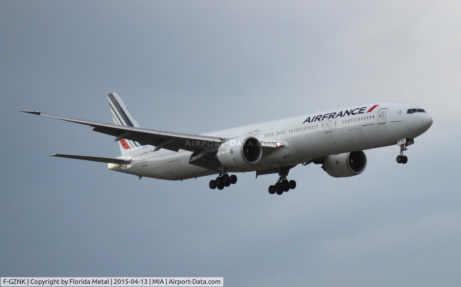 F-GZNK, 2011 Boeing 777-328/ER C/N 39971, Air France
