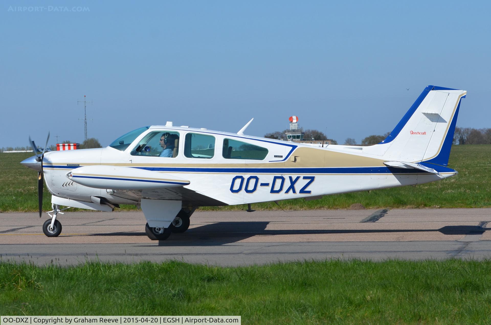OO-DXZ, 1974 Beech F33A Bonanza Bonanza C/N CE-500, Just landed at Norwich.