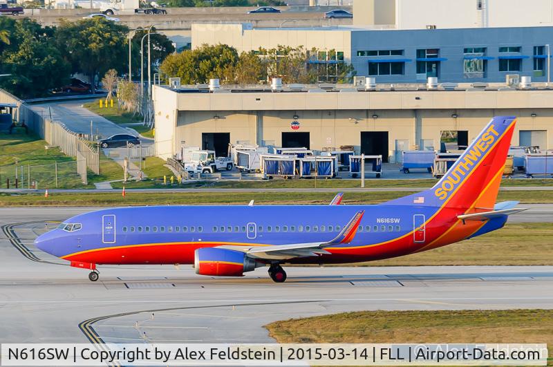 N616SW, 1995 Boeing 737-3H4 C/N 27699, Ft. Lauderdale