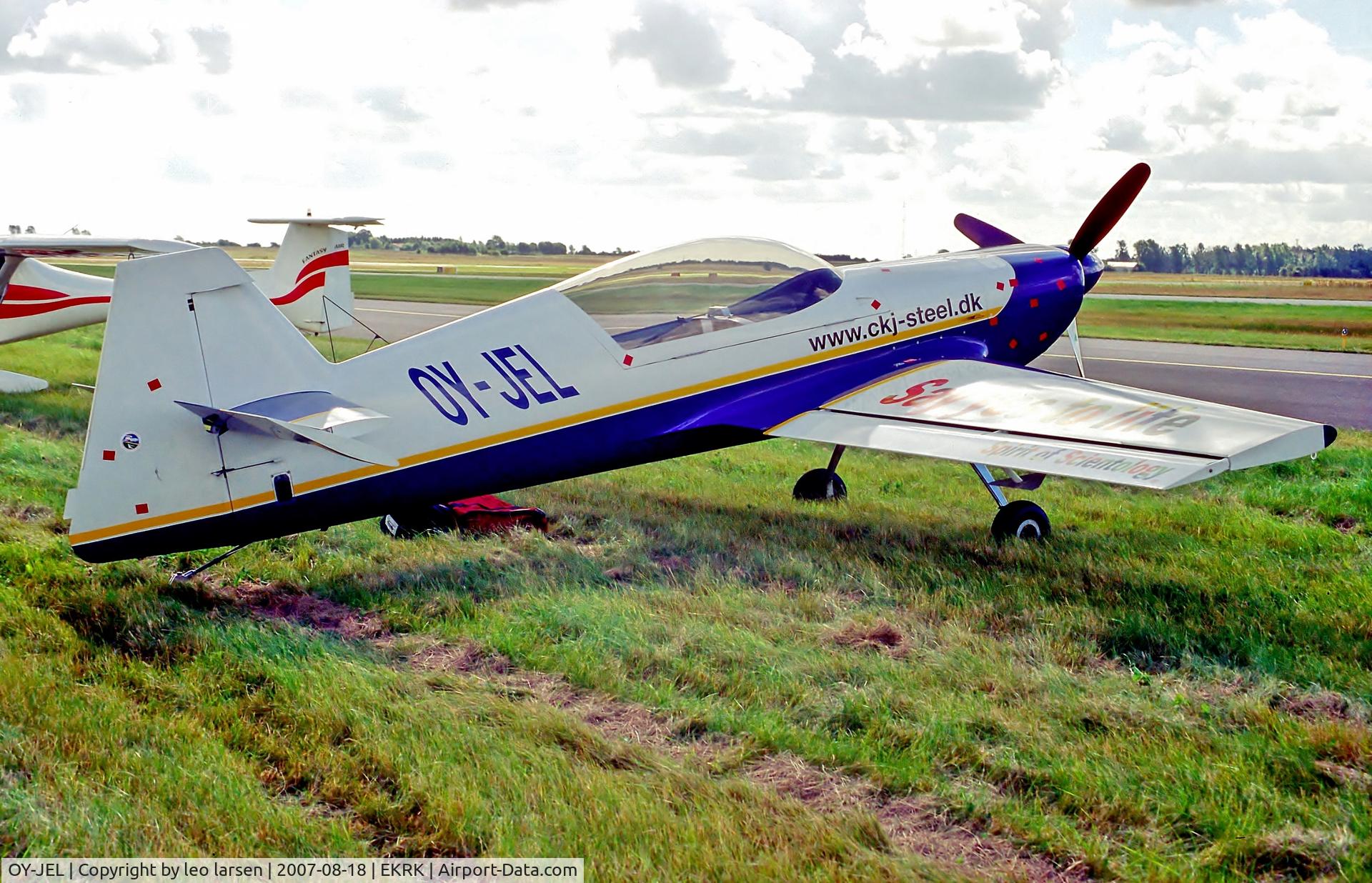 OY-JEL, 1999 Giles G-202 C/N 9705-031, Roskile Air Show 18.8.2007