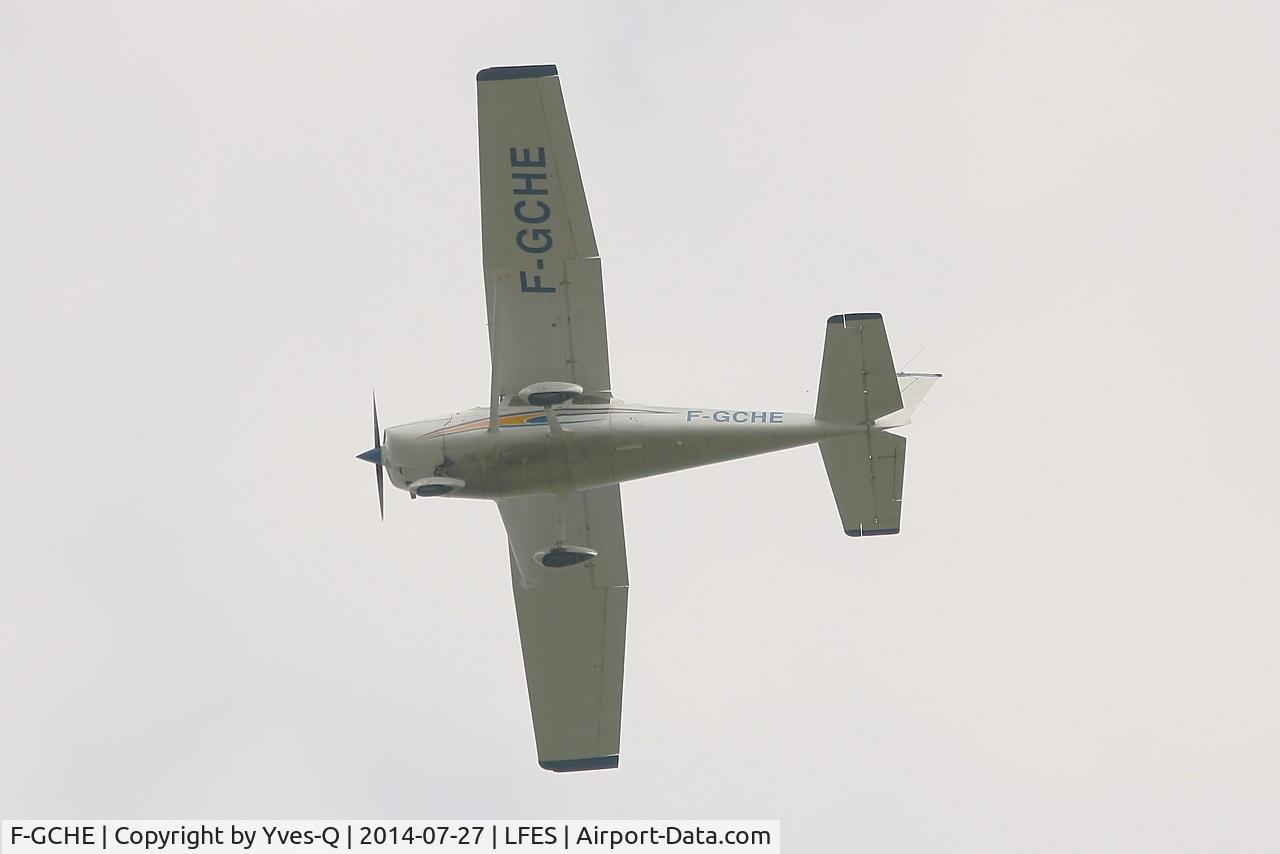 F-GCHE, Reims F172N Skyhawk C/N 1888, Reims F172N Skyhawk, Guiscriff airfield (LFES) open day 2014