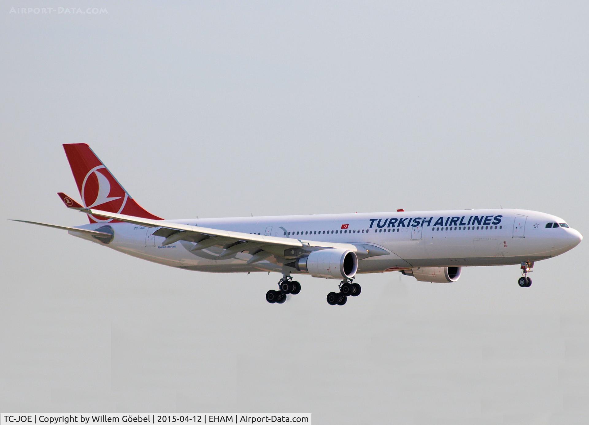 TC-JOE, 2014 Airbus A330-303 C/N 1571, Landing on Center runway C18 of Schiphol Airport