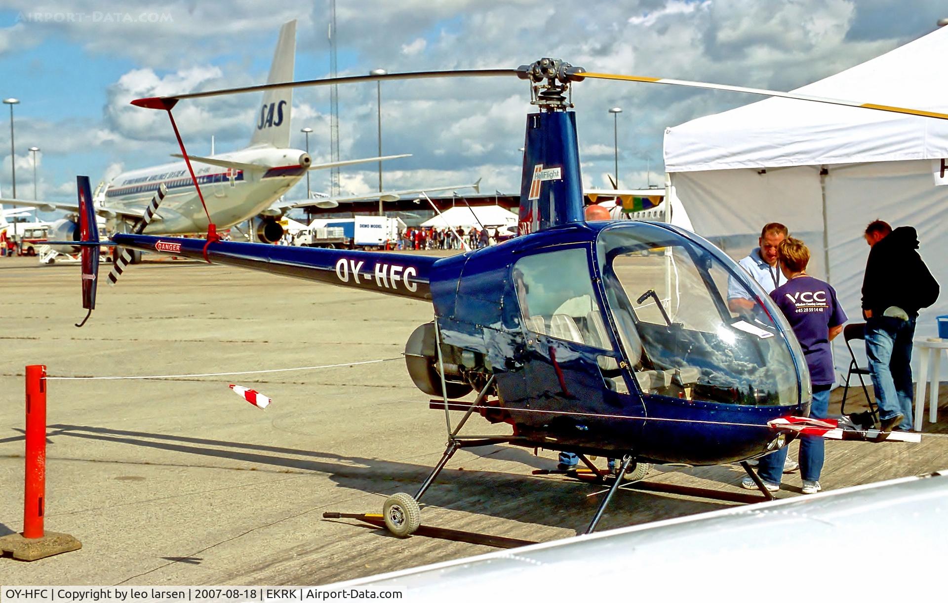 OY-HFC, 1990 Robinson R22 Beta C/N 1251, Roskilde Air Show 18.8.07
