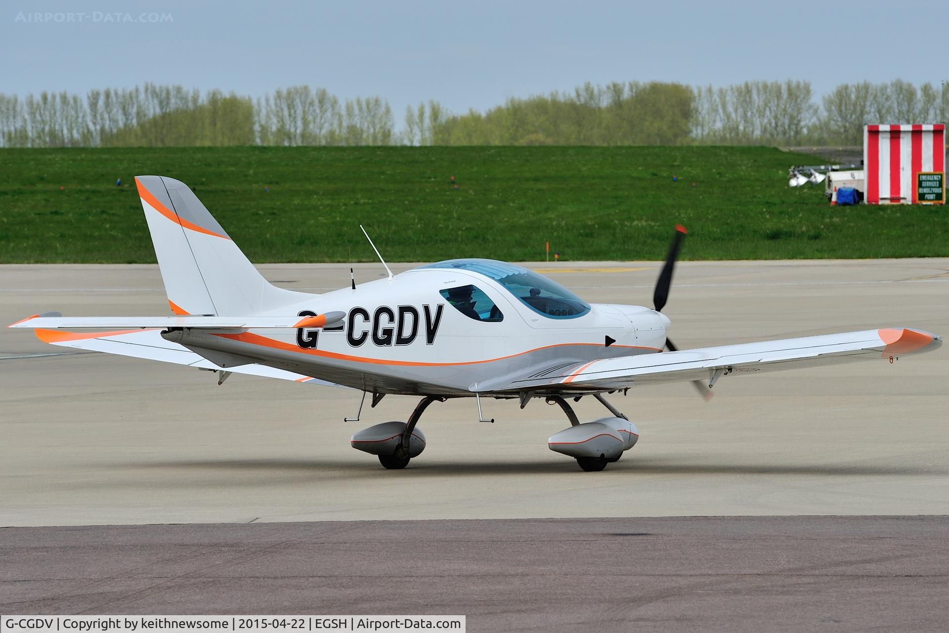 G-CGDV, 2009 CZAW Sportcruiser C/N 09SC285, Leaving Norwich.
