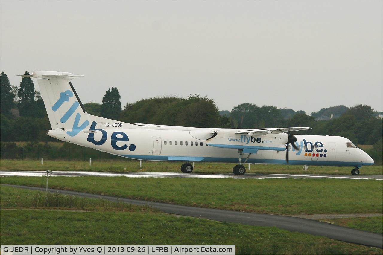 G-JEDR, 2003 De Havilland Canada DHC-8-402Q Dash 8 C/N 4087, De Havilland Canada DHC-8-402Q Dash 8, Taxiing to holding point rwy 25L, Brest-Bretagne airport (LFRB-BES)