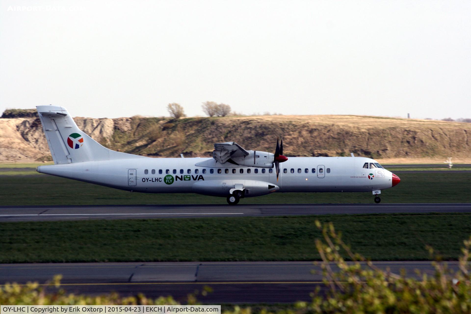 OY-LHC, 1994 ATR 72-212 C/N 405, OY-LHC taking off rw 22R