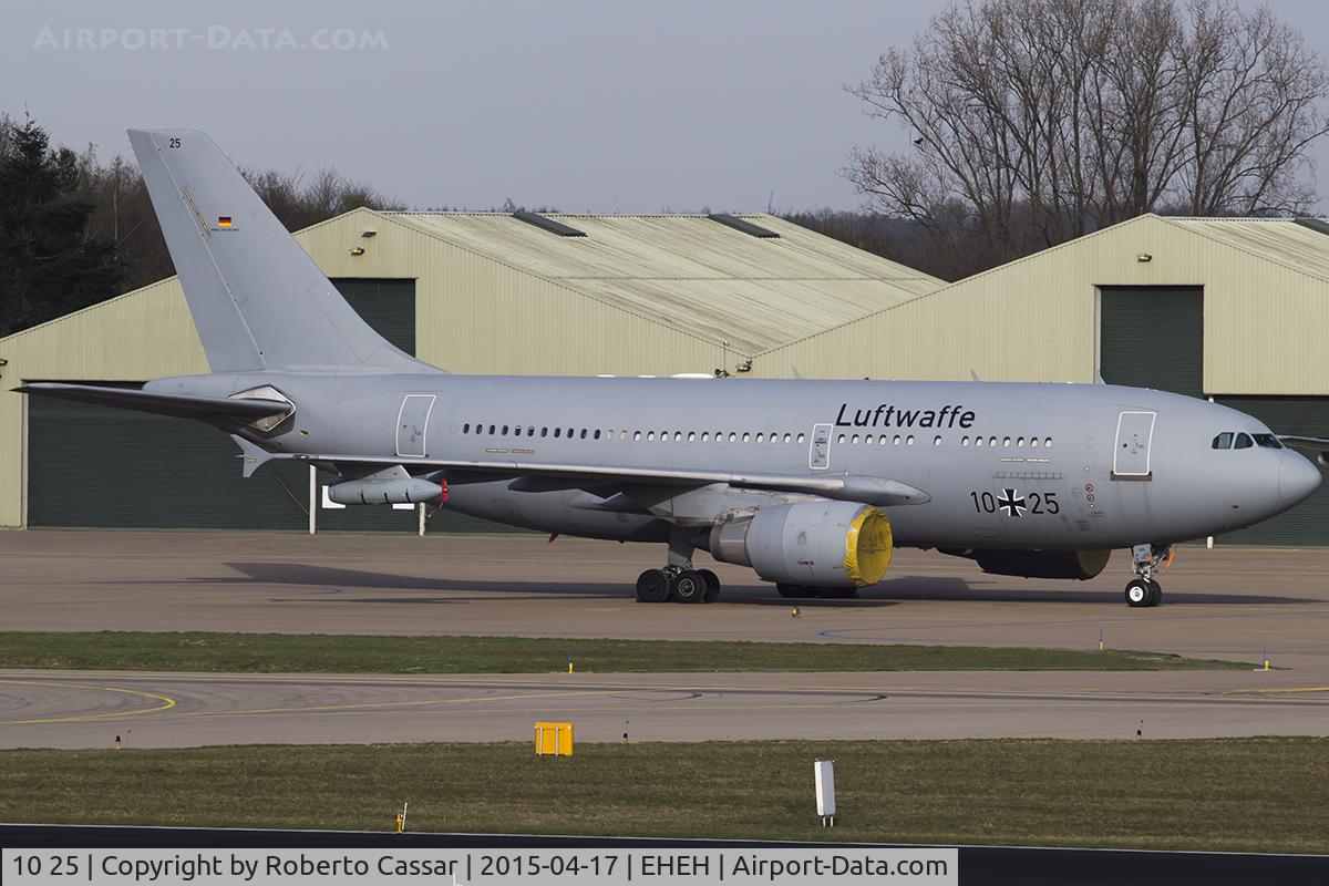 10 25, 1988 Airbus A310-304/MRTT C/N 484, EART15
