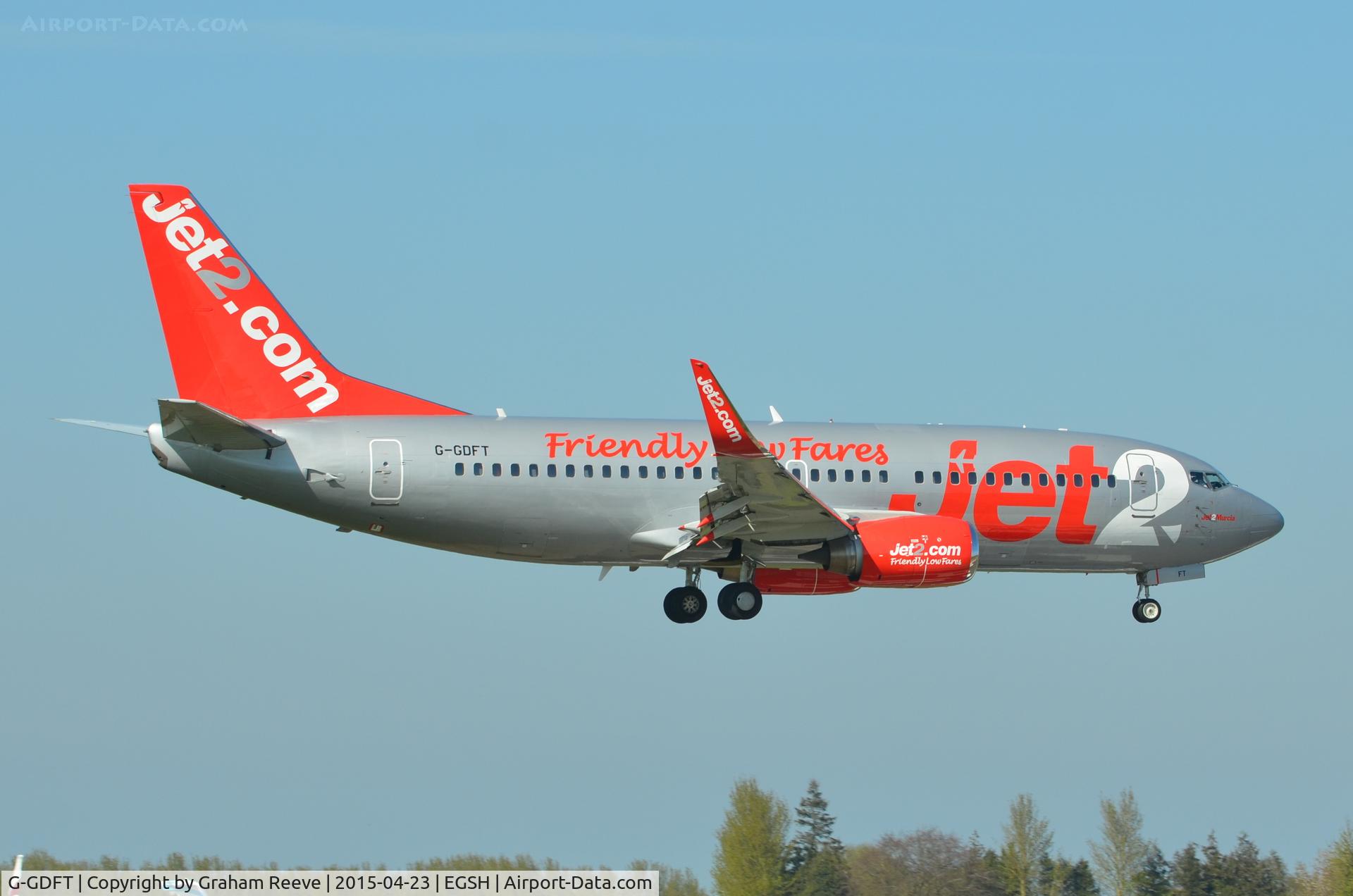 G-GDFT, 1998 Boeing 737-36Q C/N 29141, Landing at Norwich.