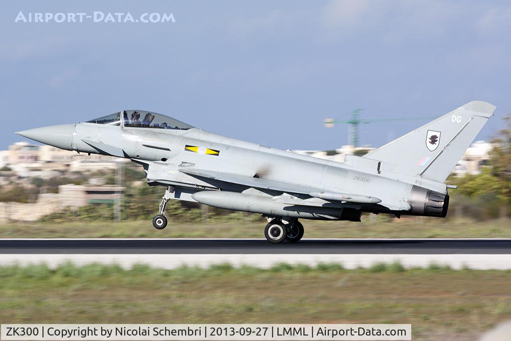 ZK300, 2009 Eurofighter EF-2000 Typhoon FGR.4 C/N BS052, Landing runway 31