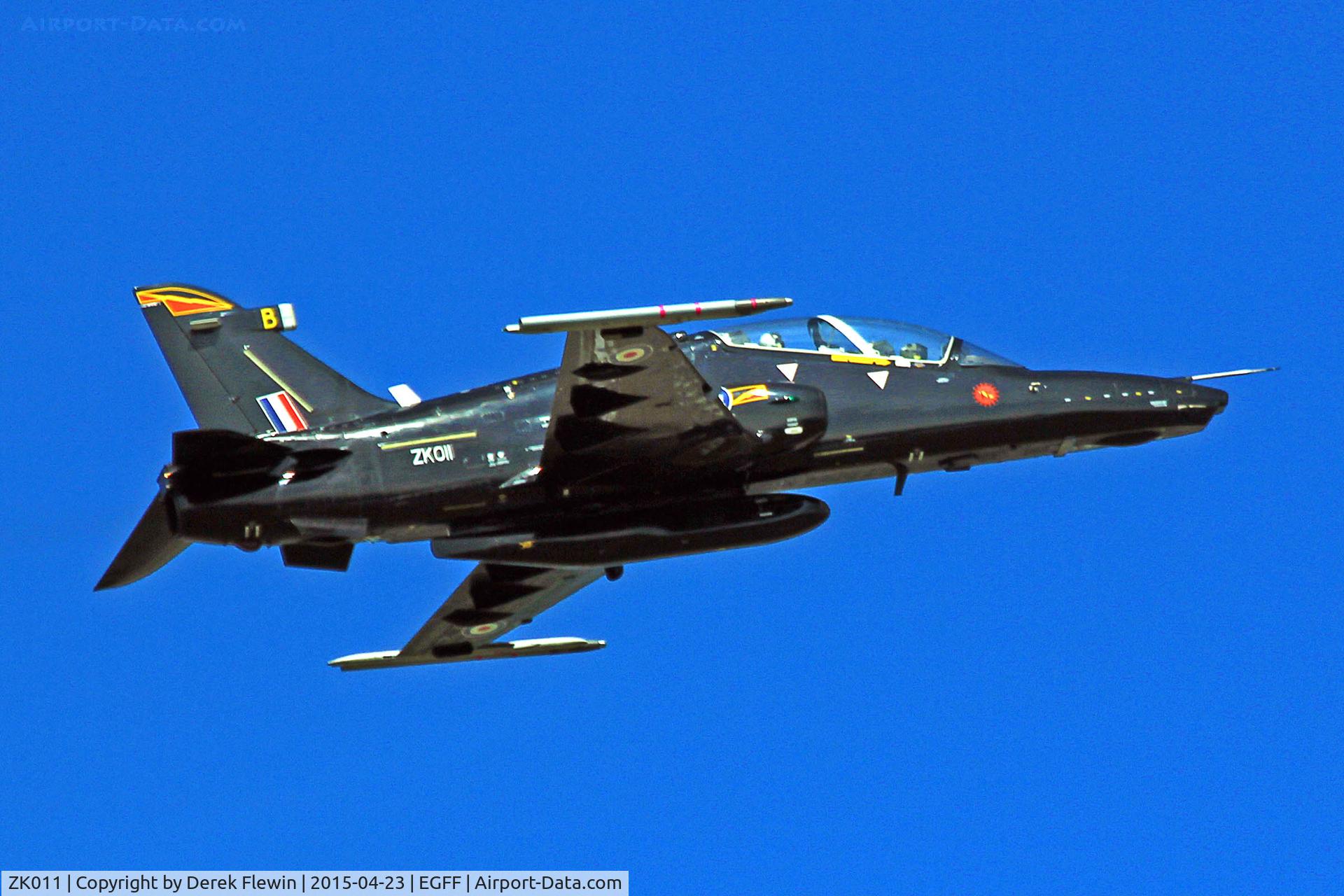 ZK011, 2006 British Aerospace Hawk T2 C/N RT002/1240, Hawk T.2 Coded B, of 4(R) Squadron 4 FTS RAF Valley based, seen doing a fly by runway 12.