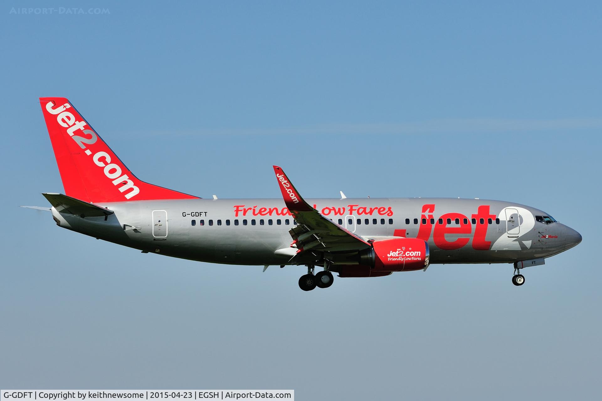 G-GDFT, 1998 Boeing 737-36Q C/N 29141, Landing following test flight.