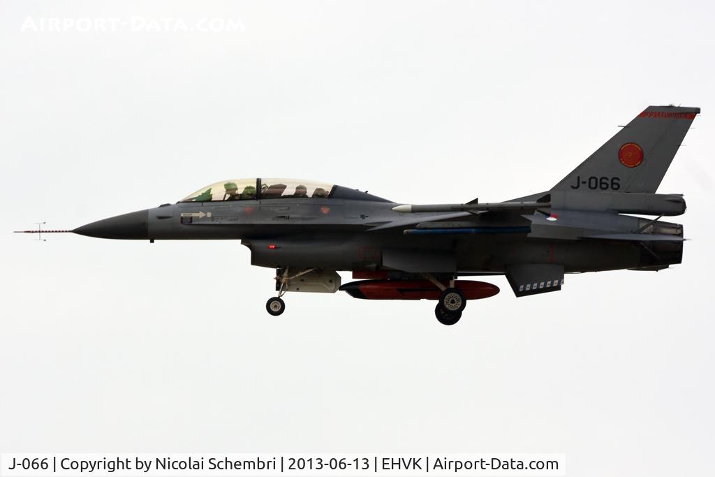 J-066, 1987 General Dynamics F-16BM Fighting Falcon C/N 6E-35, Luchtmachtdagen 2013