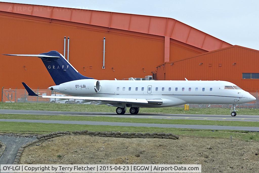 OY-LGI, 2011 Bombardier BD-700-1A10 Global 6000 C/N 9433, 2011 Bombardier BD-700-1A10, c/n: 9433 at Luton