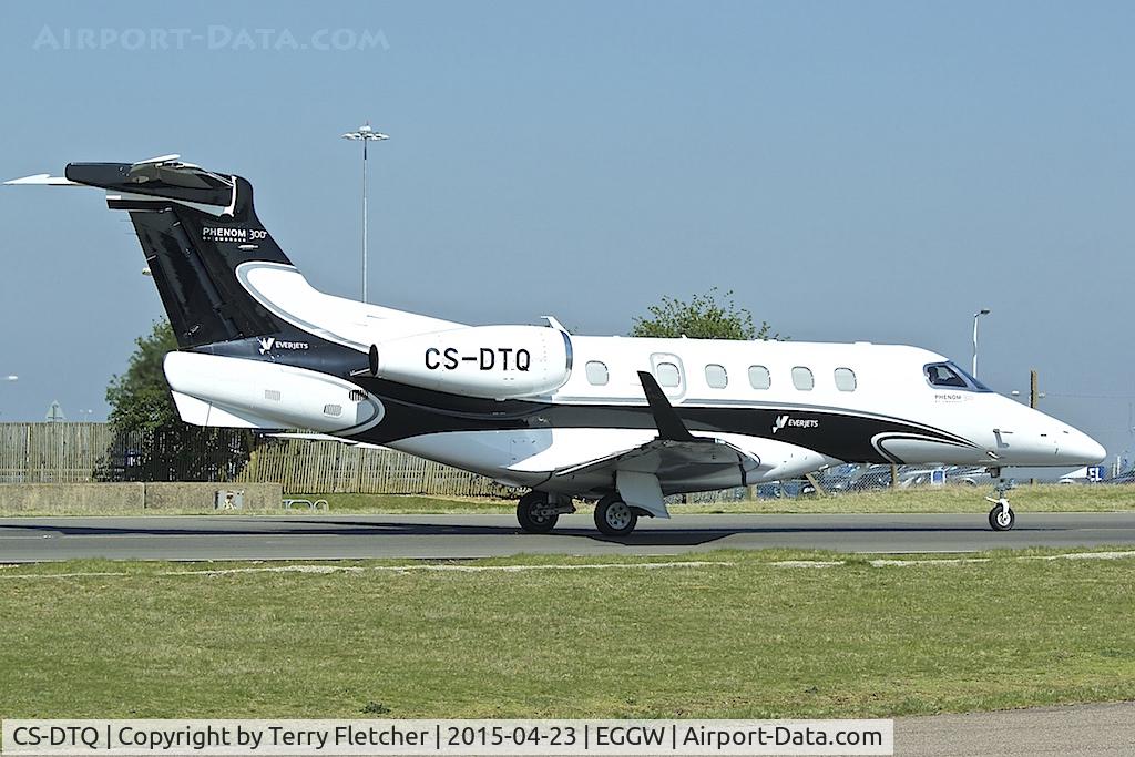 CS-DTQ, 2011 Embraer EMB-505 Phenom 300 C/N 50500083, 2011 Embraer EMB-505 Phenom 300, c/n: 50500083 at Luton