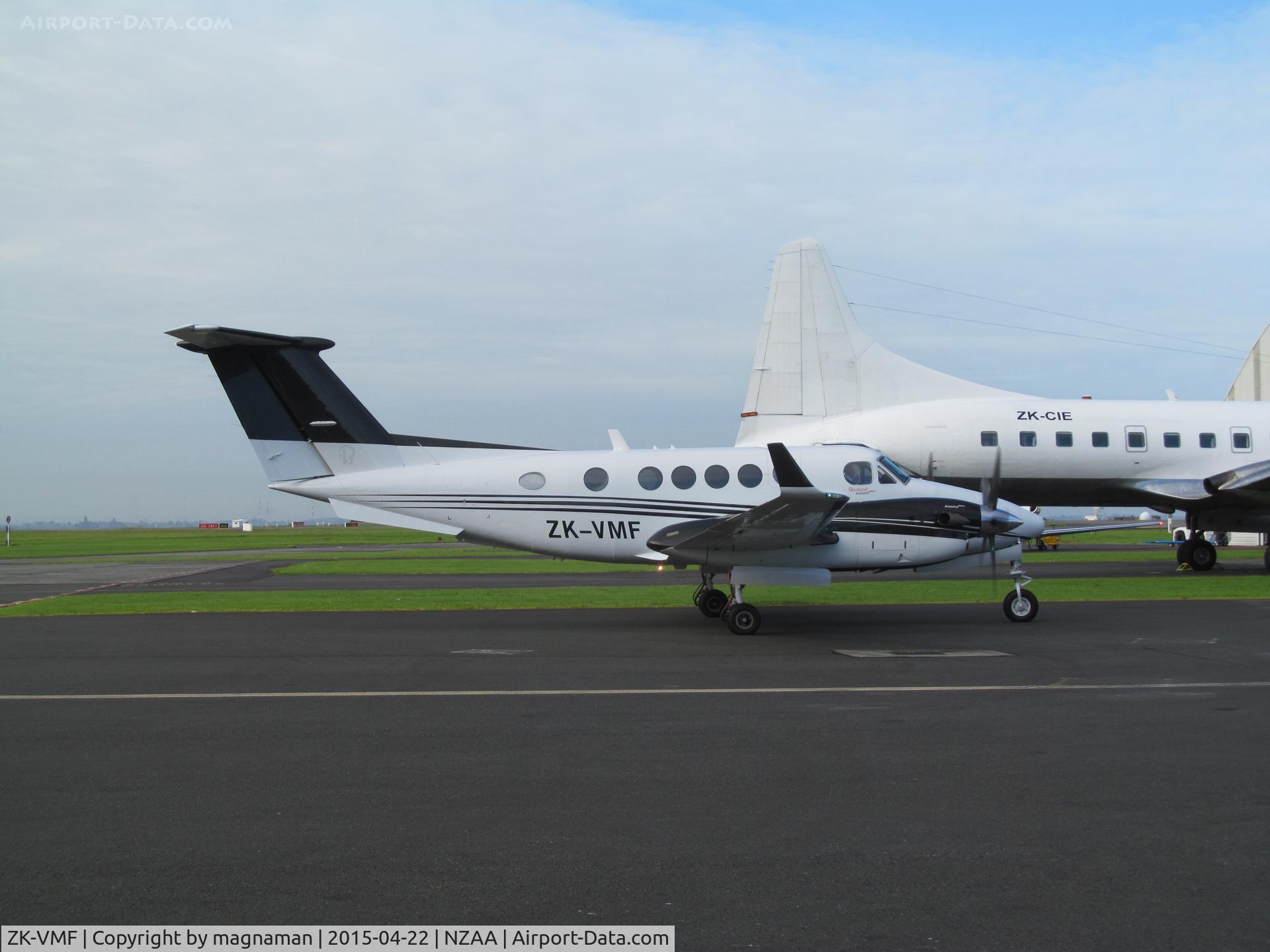 ZK-VMF, 2008 Hawker Beechcraft B200GT King Air C/N BY-57, Parking up on convair apron exec stand