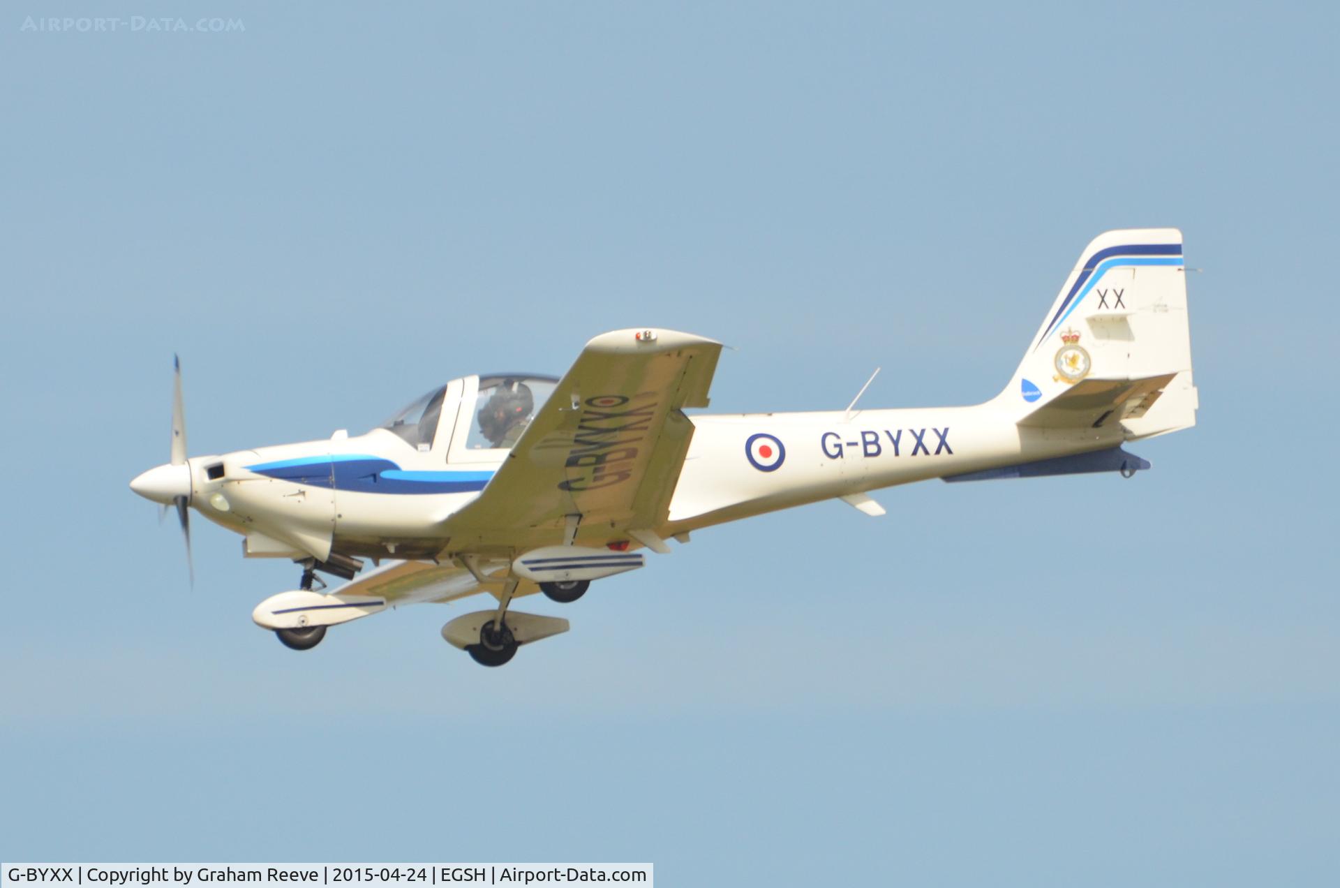 G-BYXX, 2001 Grob G-115E Tutor T1 C/N 82180/E, Landing at Norwich.