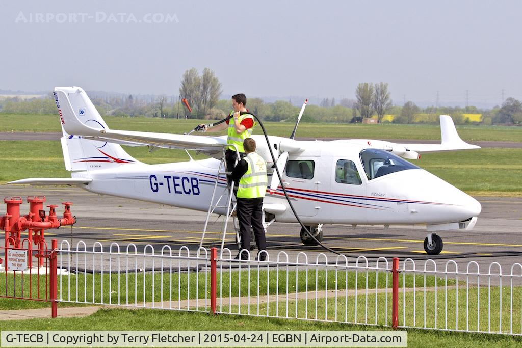 G-TECB, 2013 Tecnam P-2006T C/N 122, 2013 Tecnam P-2006T, c/n: 122 - refuelling at Nottingham Tollerton