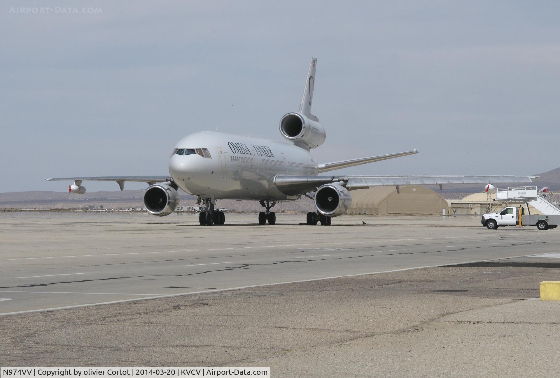 N974VV, 1979 Douglas KDC-10-40l C/N 46974, nice catch in the californian desert