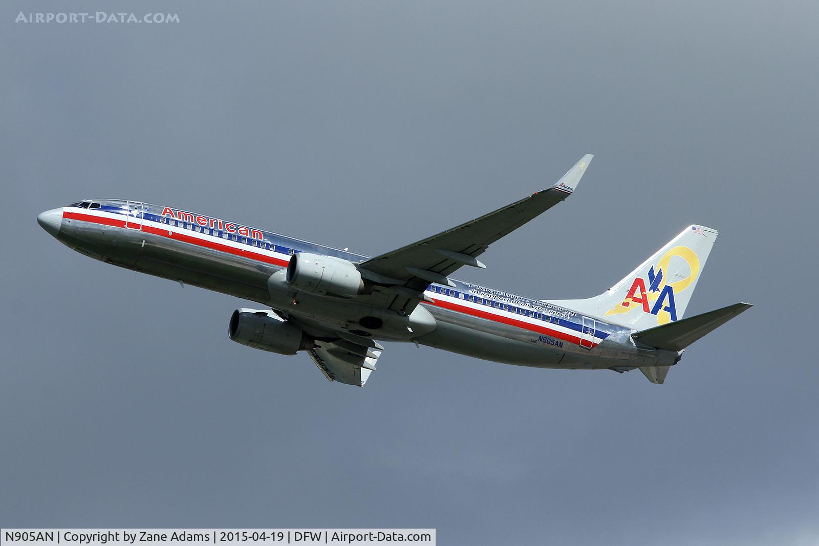 N905AN, 1999 Boeing 737-823 C/N 29507, American Airlines 737 departing DFW Airport