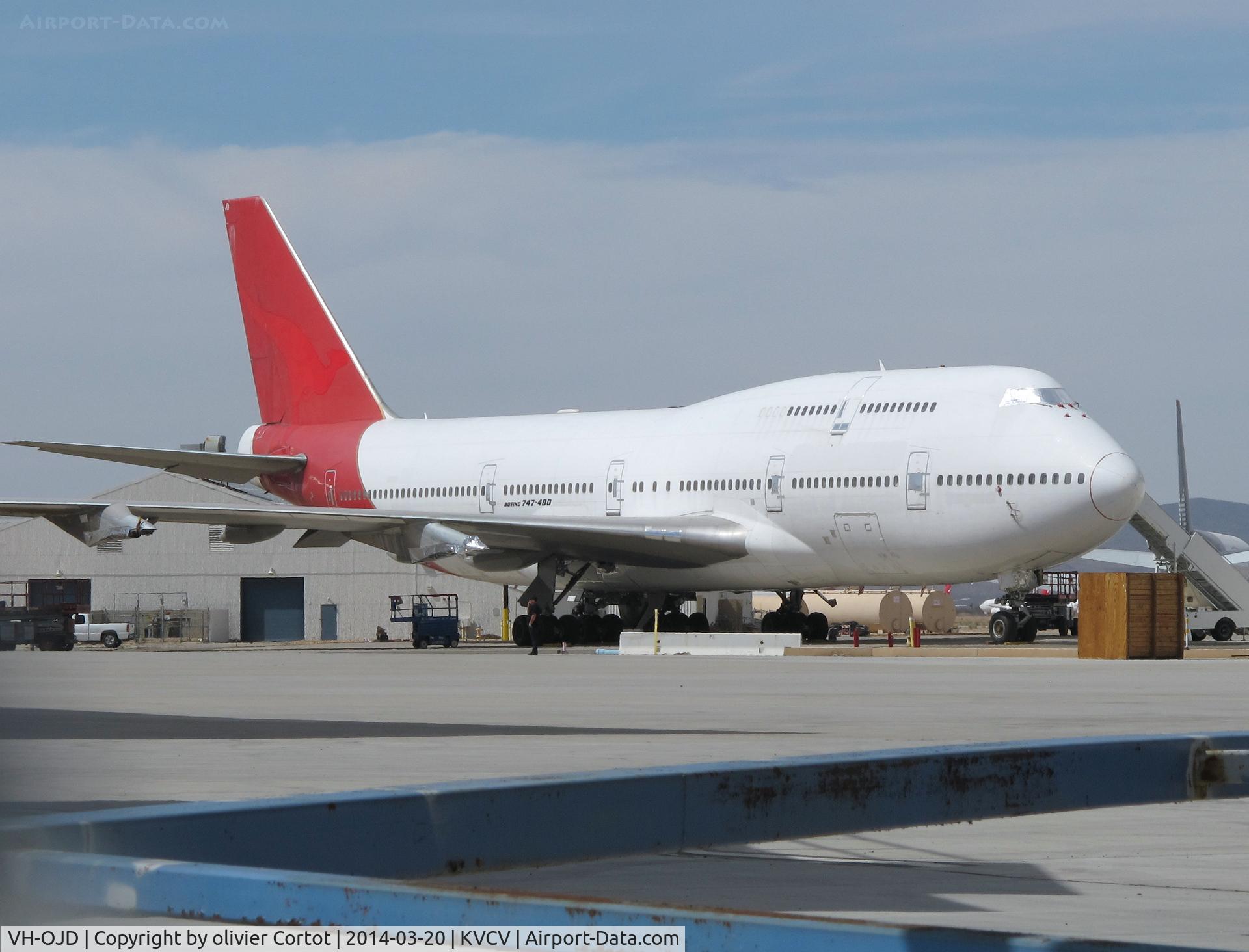 VH-OJD, 1989 Boeing 747-438 C/N 24481, ending her life at Victorville