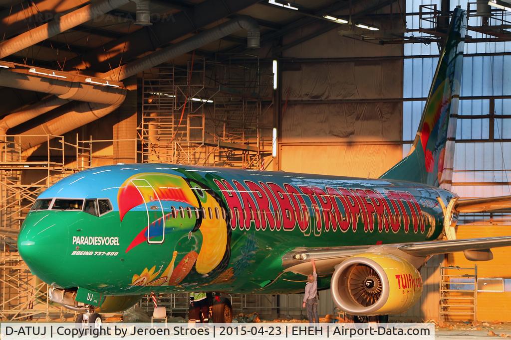D-ATUJ, 2012 Boeing 737-8K5 C/N 39923, Great Haribo Tropifrutti livery.