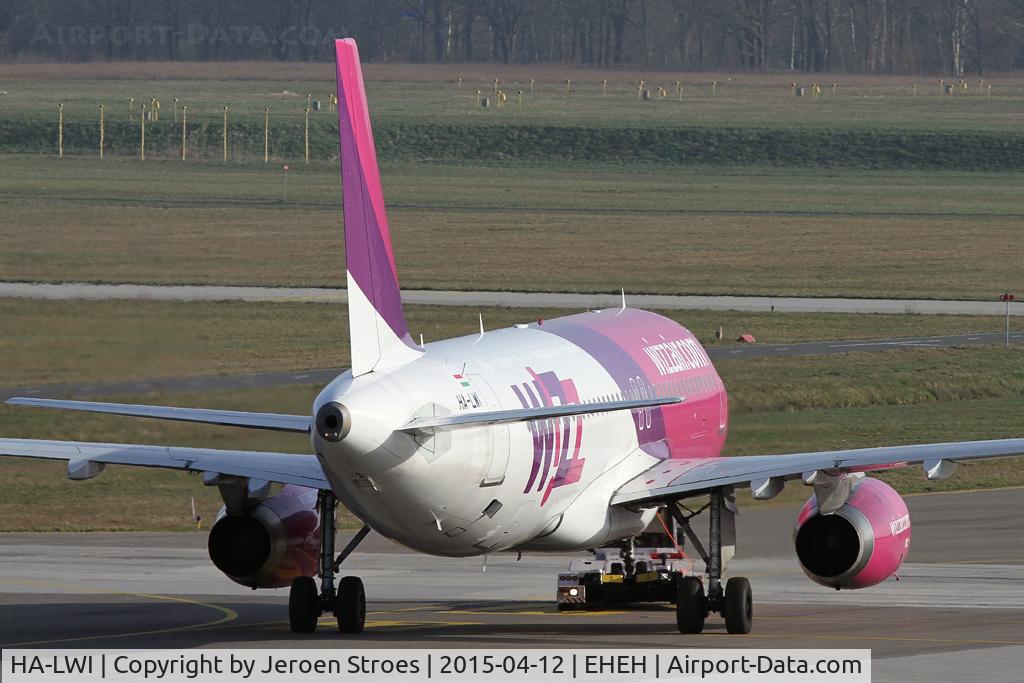 HA-LWI, 2011 Airbus A320-232 C/N 4628, Wizzair