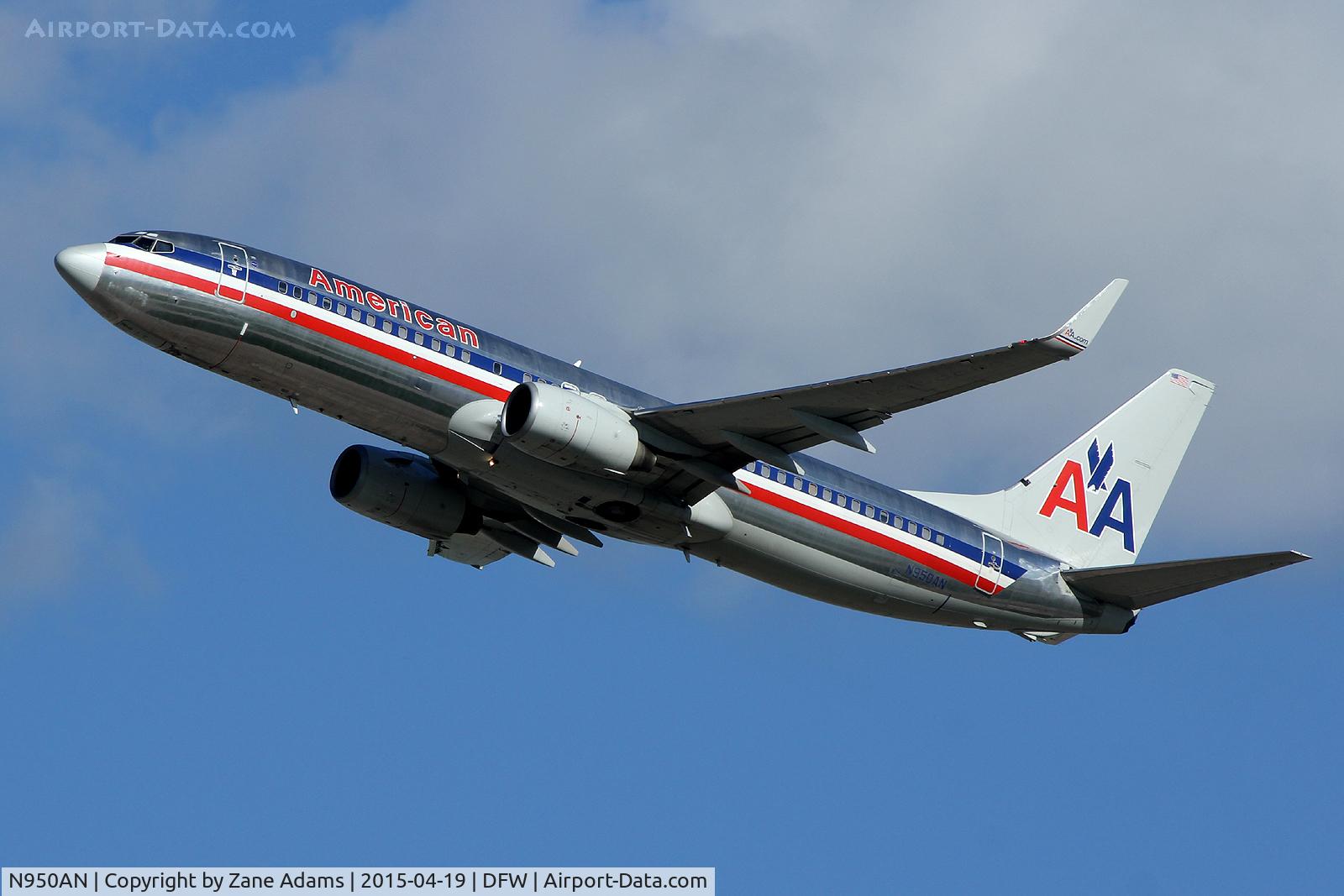 N950AN, 2000 Boeing 737-823 C/N 30087, American Airlines 737 departing DFW Airport