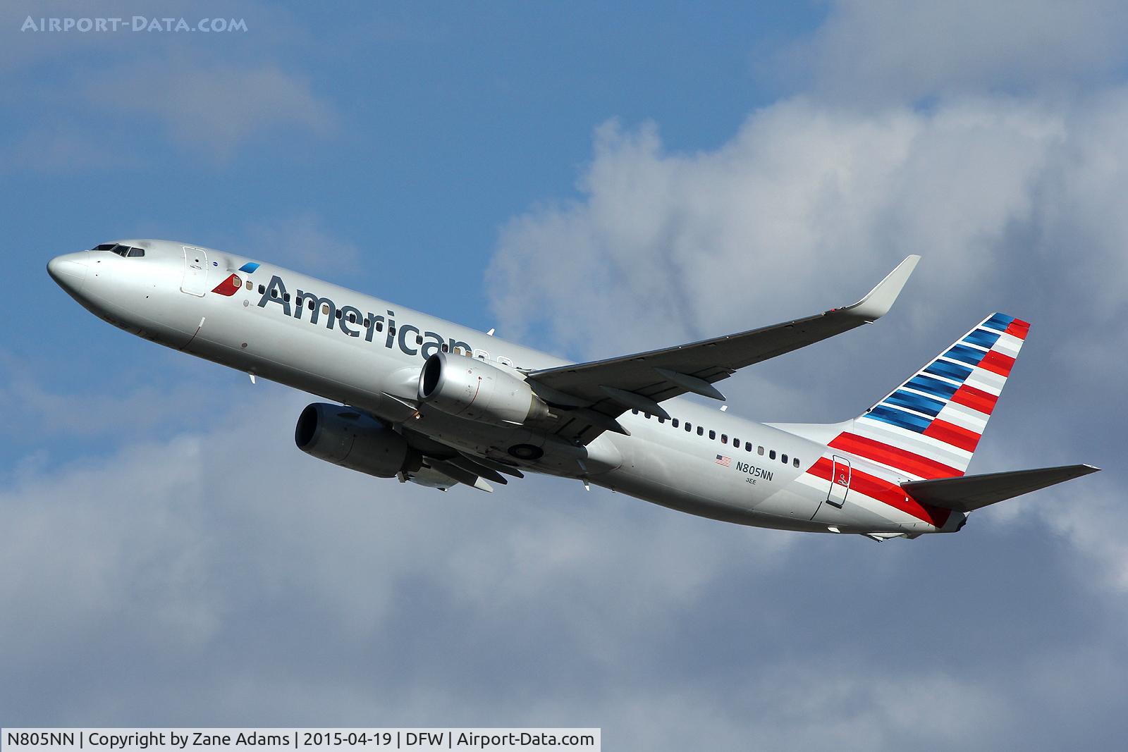 N805NN, 2009 Boeing 737-823 C/N 31075, American Airlines departing DFW Airport