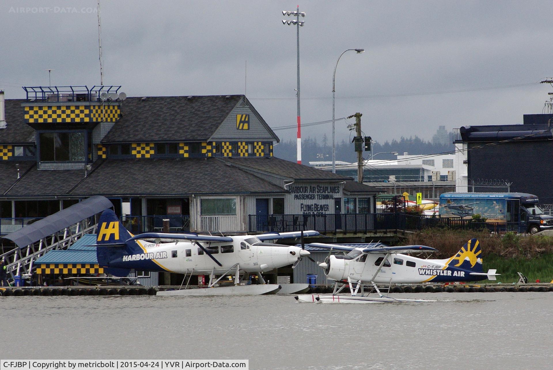 C-FJBP, 1956 De Havilland Canada DHC-2 Beaver Mk.1 C/N 942, Taxiing out for departure