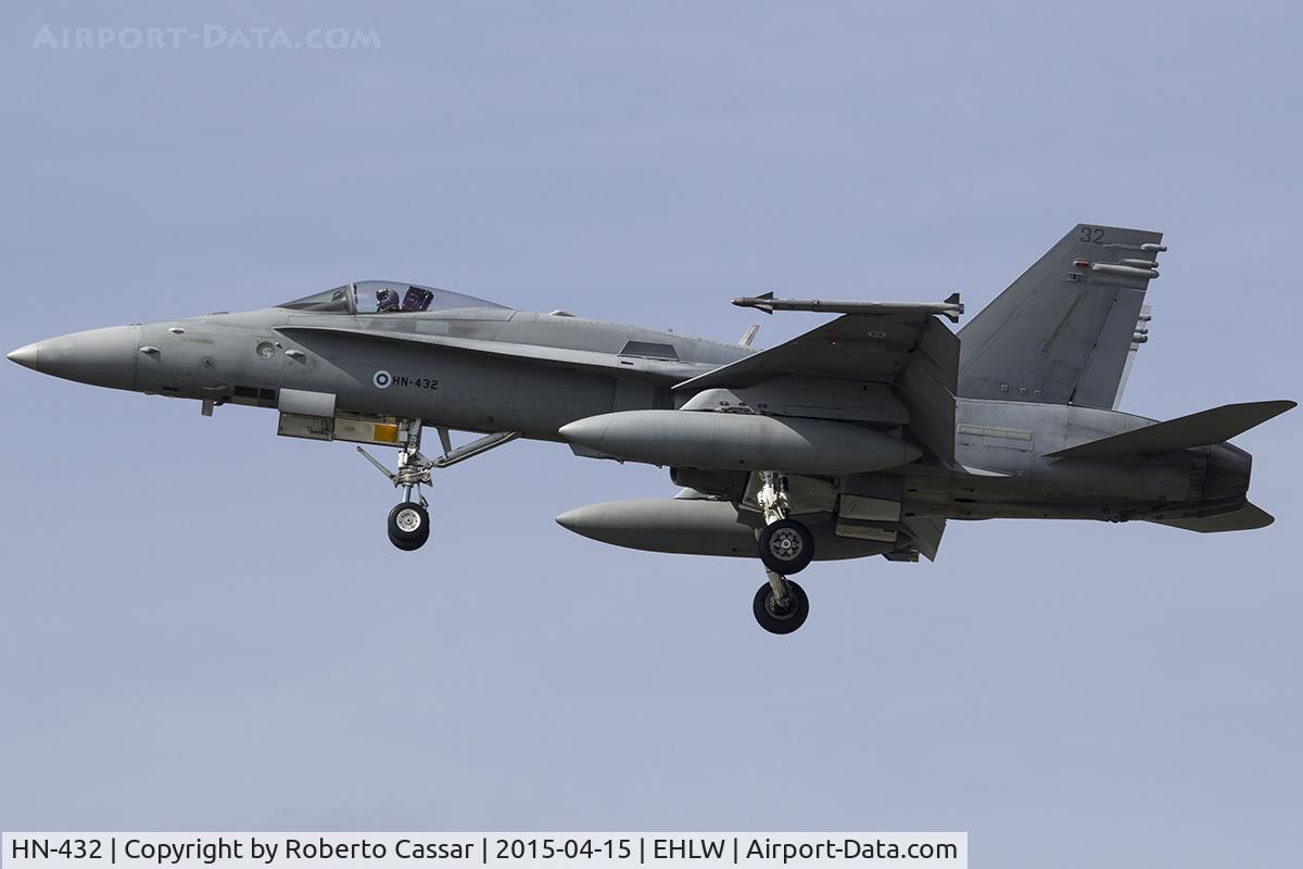 HN-432, McDonnell Douglas F-18C Hornet C/N 1437, Frisian Flag 2015