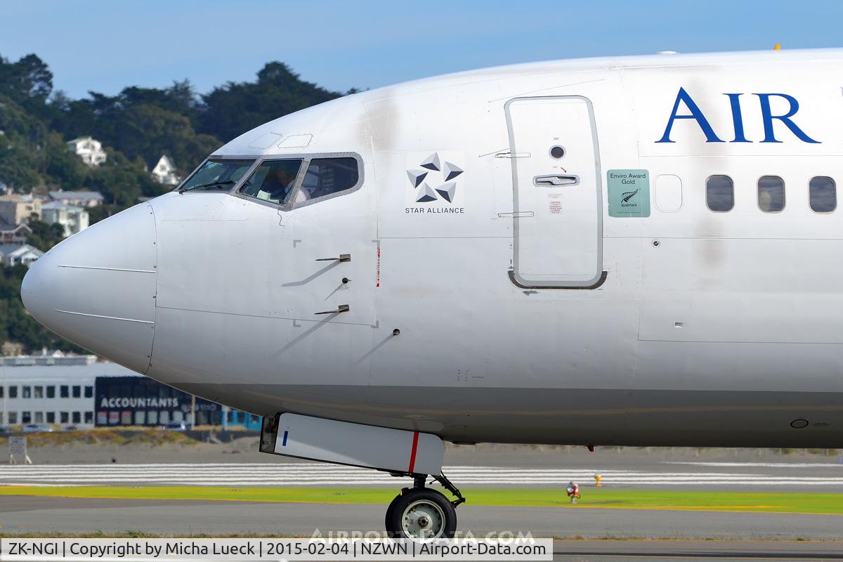 ZK-NGI, 1999 Boeing 737-319 C/N 25608, At Wellington
