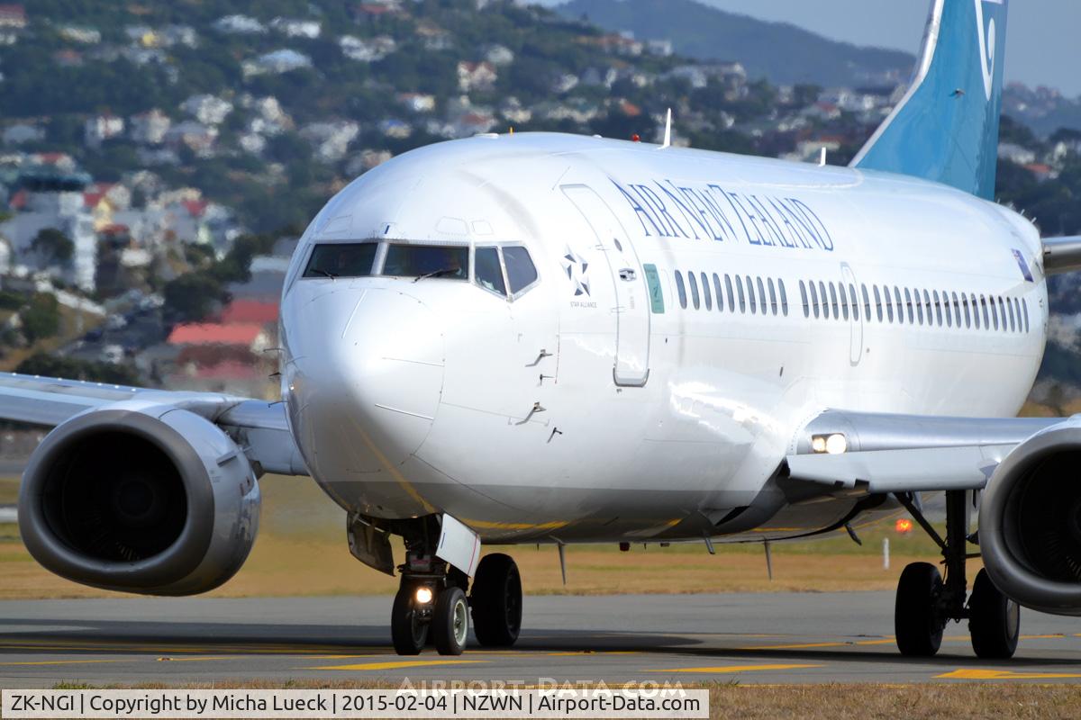ZK-NGI, 1999 Boeing 737-319 C/N 25608, At Wellington