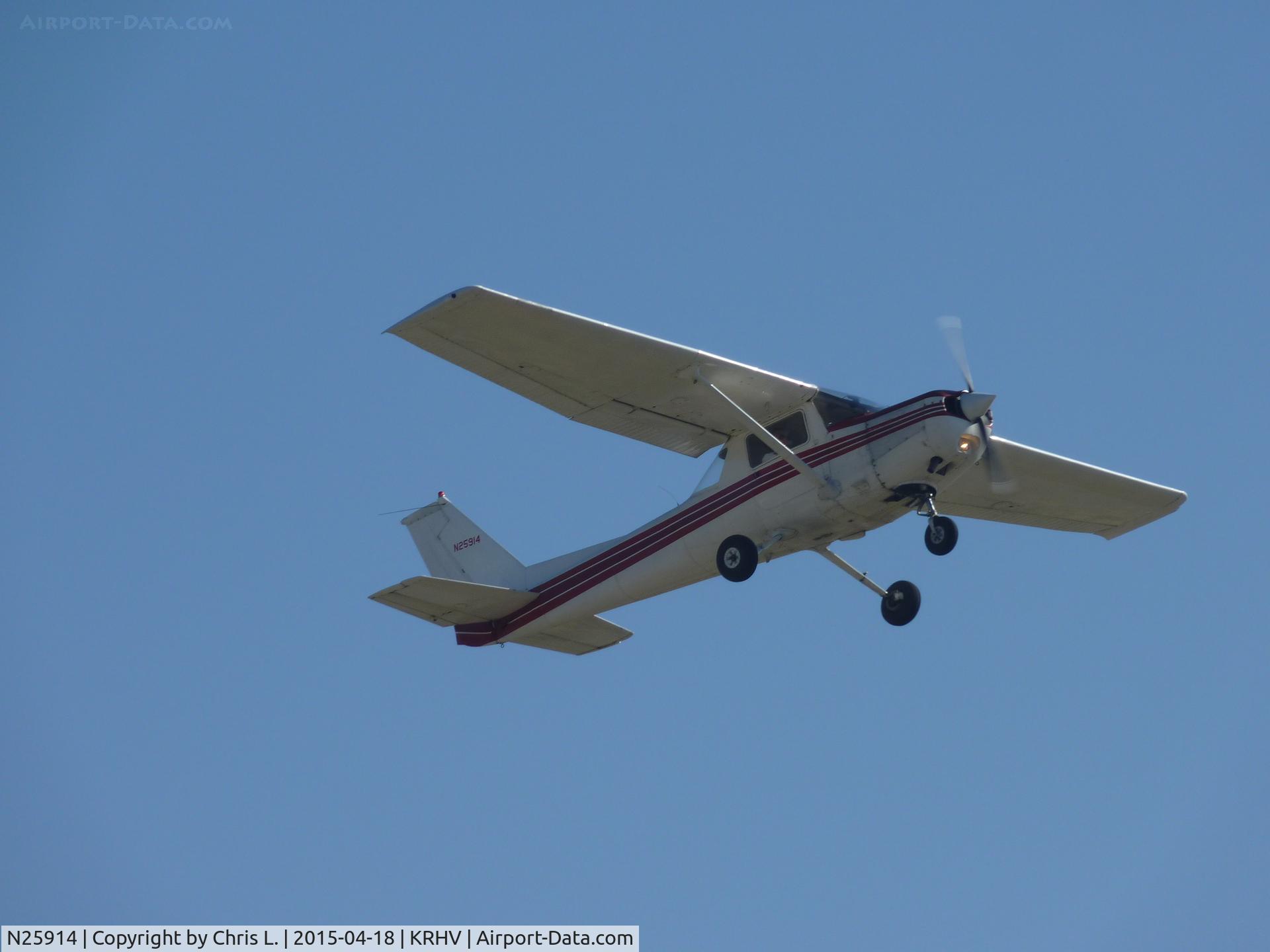 N25914, 1977 Cessna 152 C/N 15280854, Nice Air's local 1977 Cessna 152 used for flight training taking off at Reid Hillview, CA.