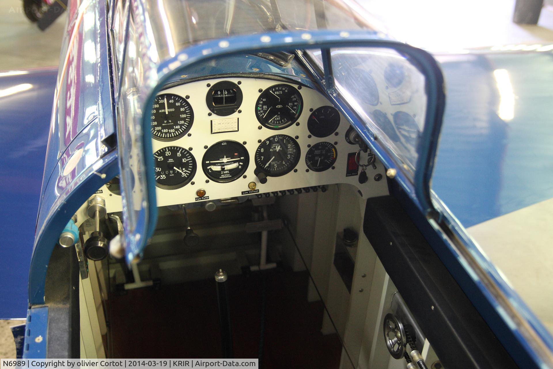 N6989, Caudron C.460 Rafale Replica C/N 100, Small cockpit !