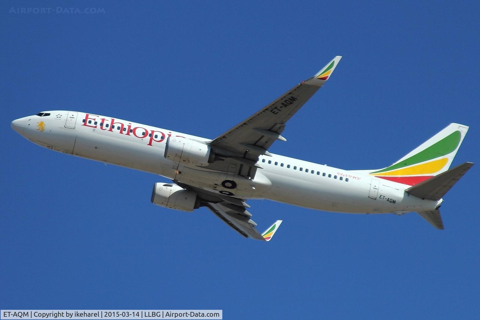 ET-AQM, 2013 Boeing 737-860 C/N 40966, T/O runway 26, en-route to Addis-Ababa, Ethiopia