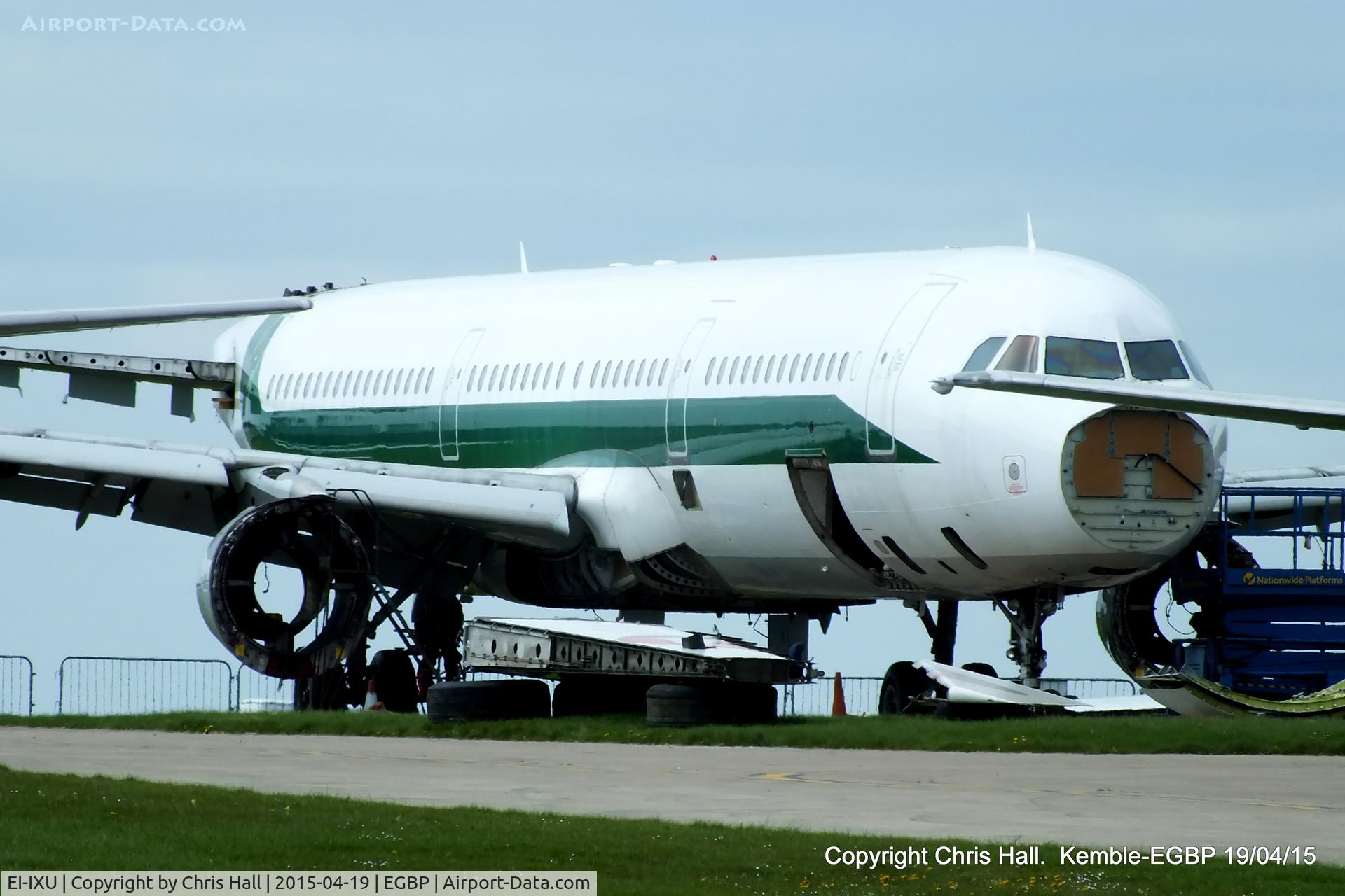 EI-IXU, 1993 Airbus A321-111 C/N 434, ex Alitalia, being scraped at Kemble