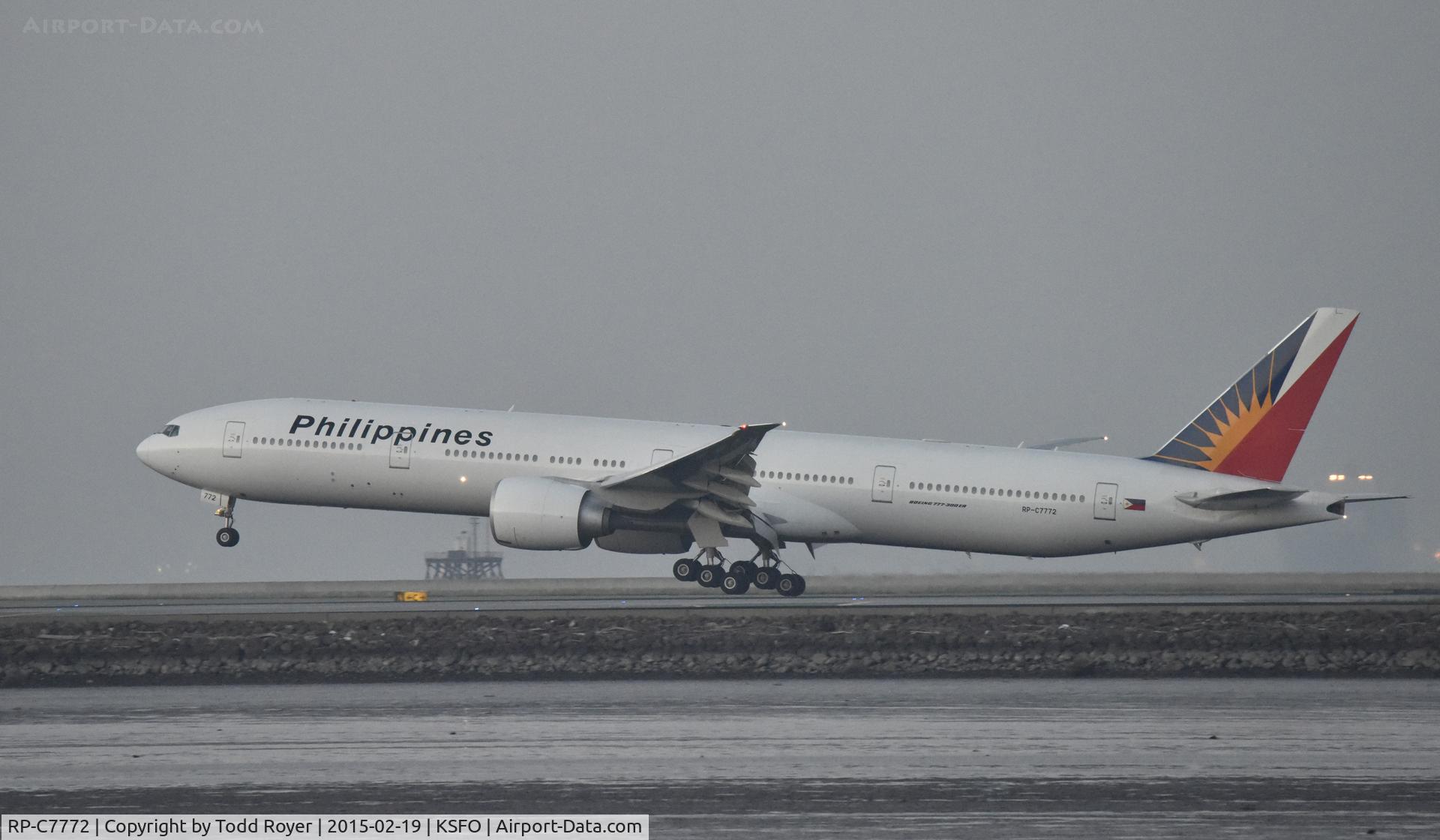 RP-C7772, 2013 Boeing 777-3F6/ER C/N 38719, Landing at SFO