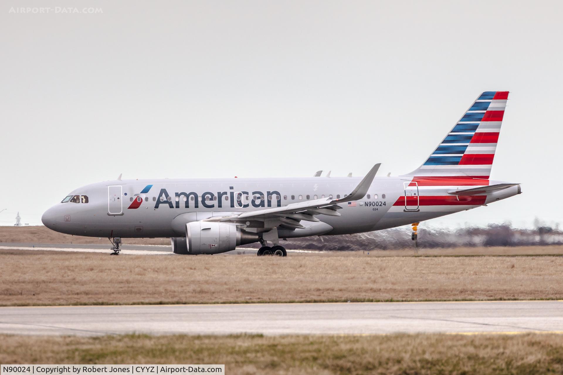 N90024, 2014 Airbus A319-115 C/N 6384, At Toronto Pearson