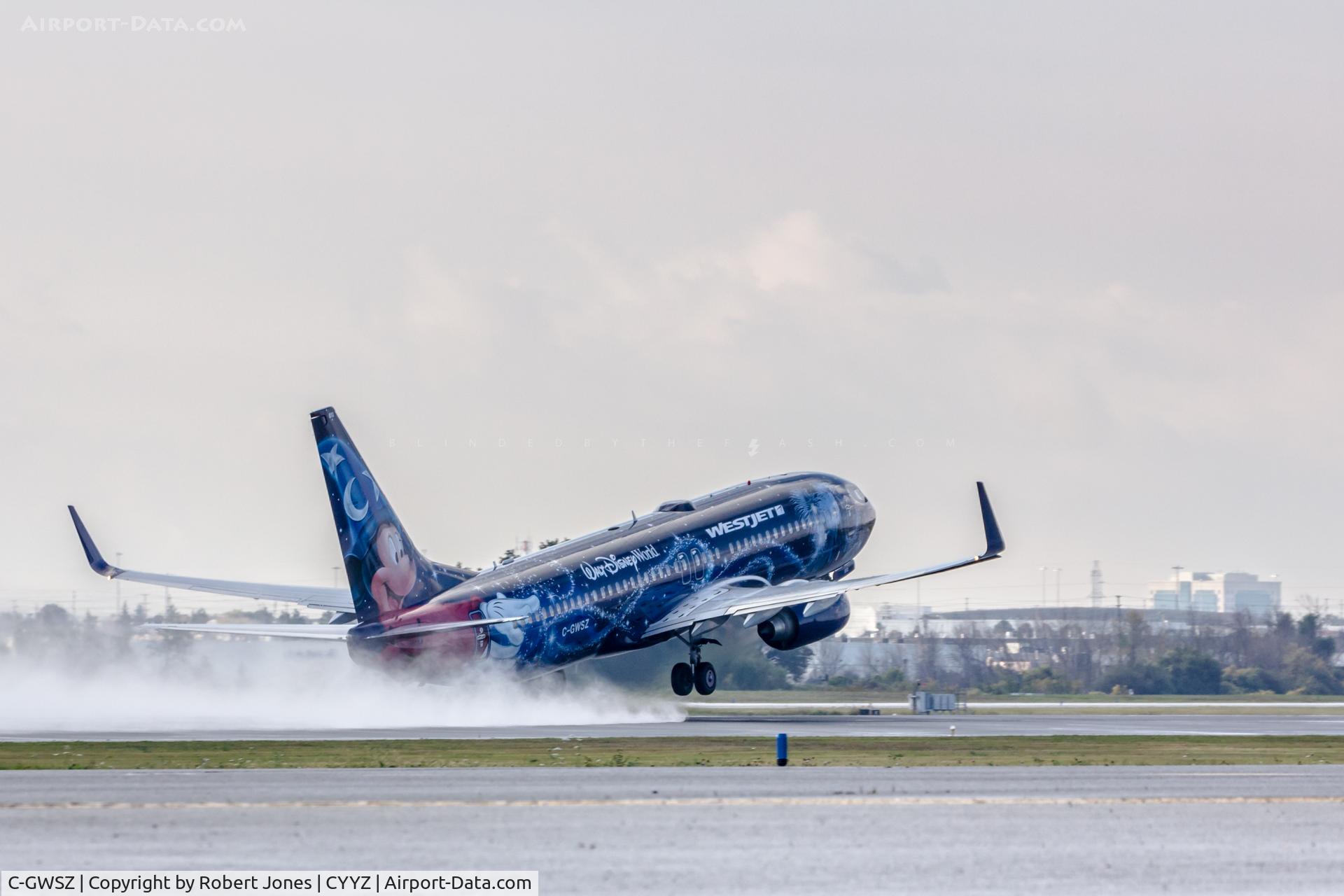 C-GWSZ, 2010 Boeing 737-8CT C/N 37092, At Toronto Pearson