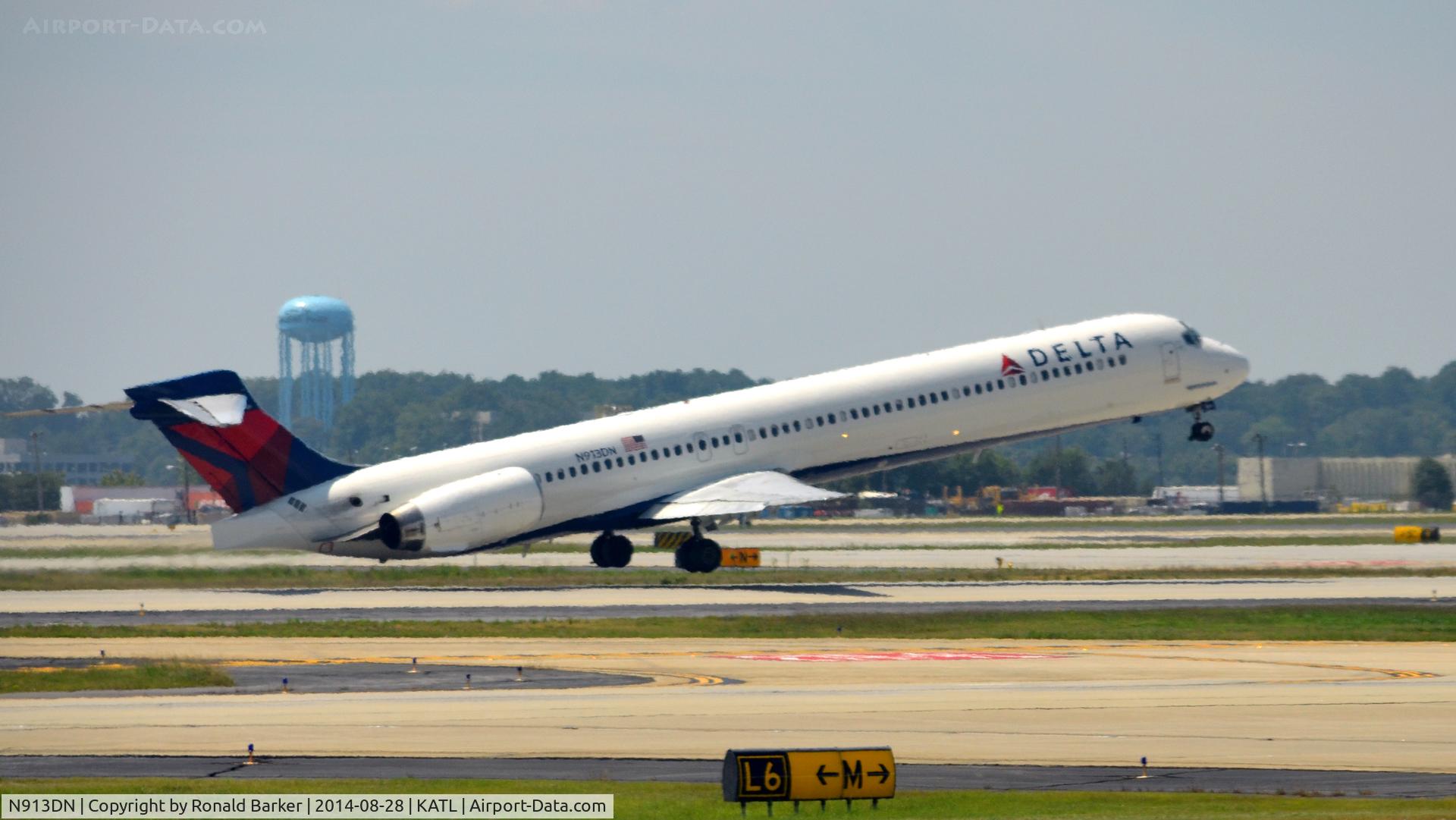 N913DN, 1996 McDonnell Douglas MD-90-30 C/N 53393, Takeoff Atlanta