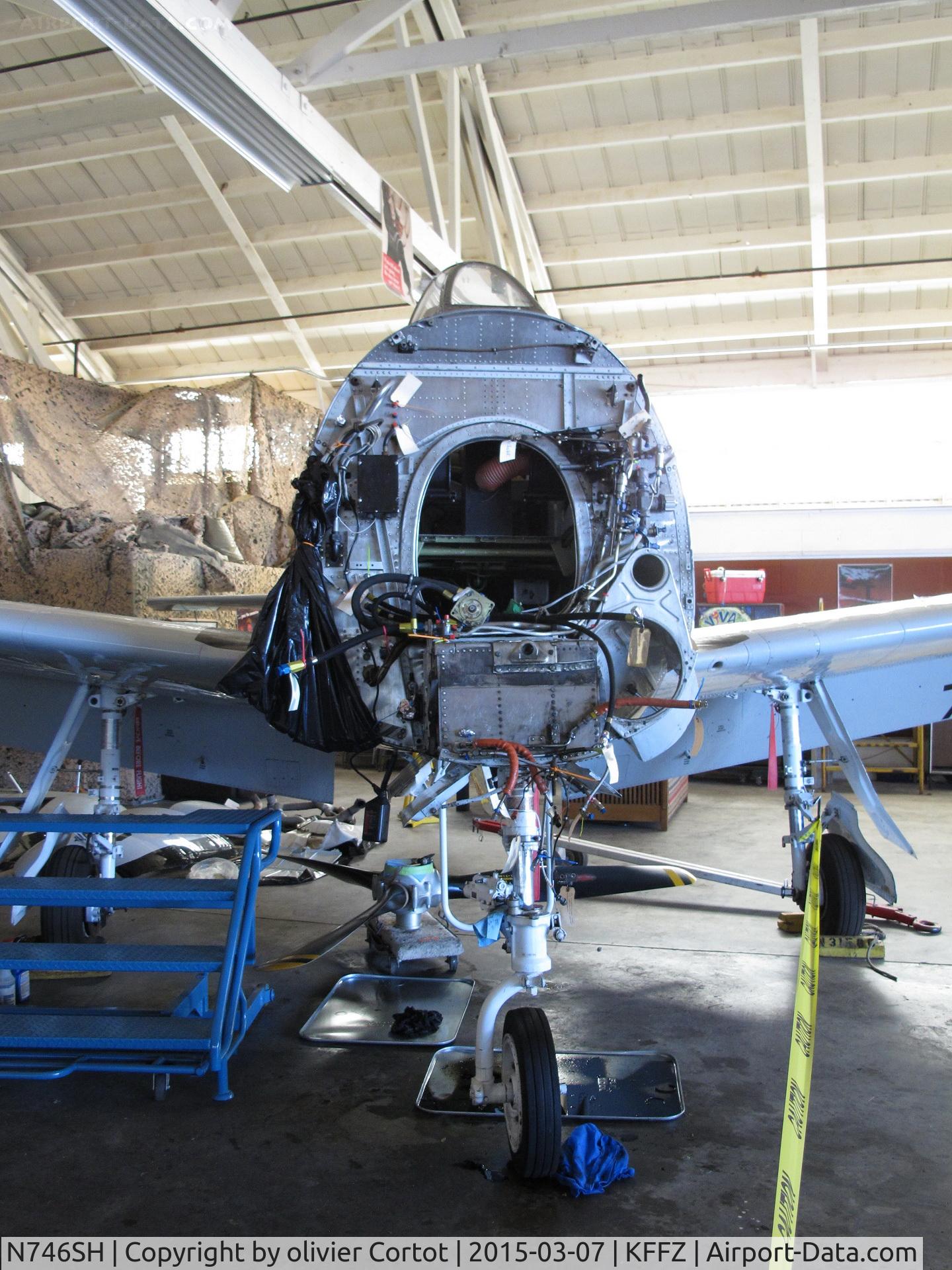 N746SH, North American T-28C Trojan C/N 226-69, men at work !