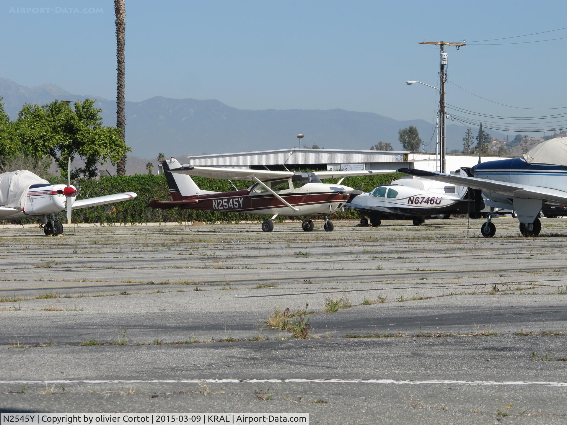 N2545Y, 1965 Cessna 172F C/N 17252552, riverside airport