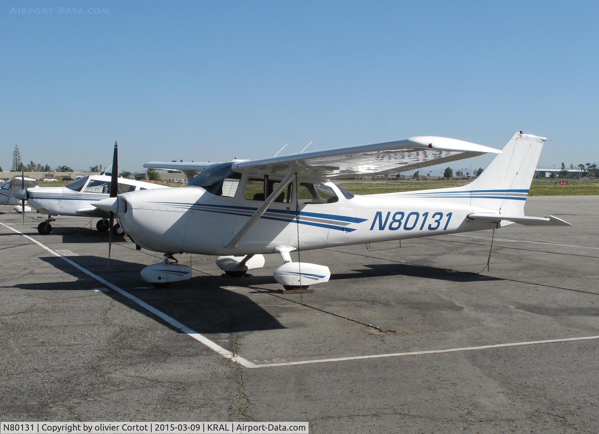 N80131, 1975 Cessna 172M C/N 17266392, Riverside airport