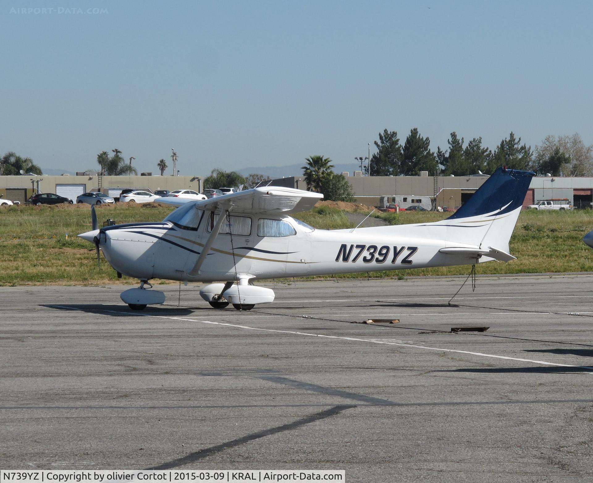 N739YZ, 1978 Cessna 172N C/N 17270925, Riverside airport