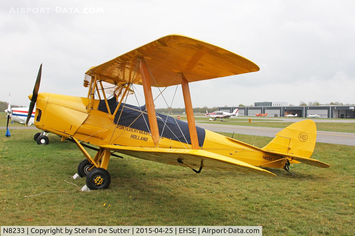 N8233, 1944 De Havilland DH-82A Tiger Moth II C/N 85959, @ EHSE.
