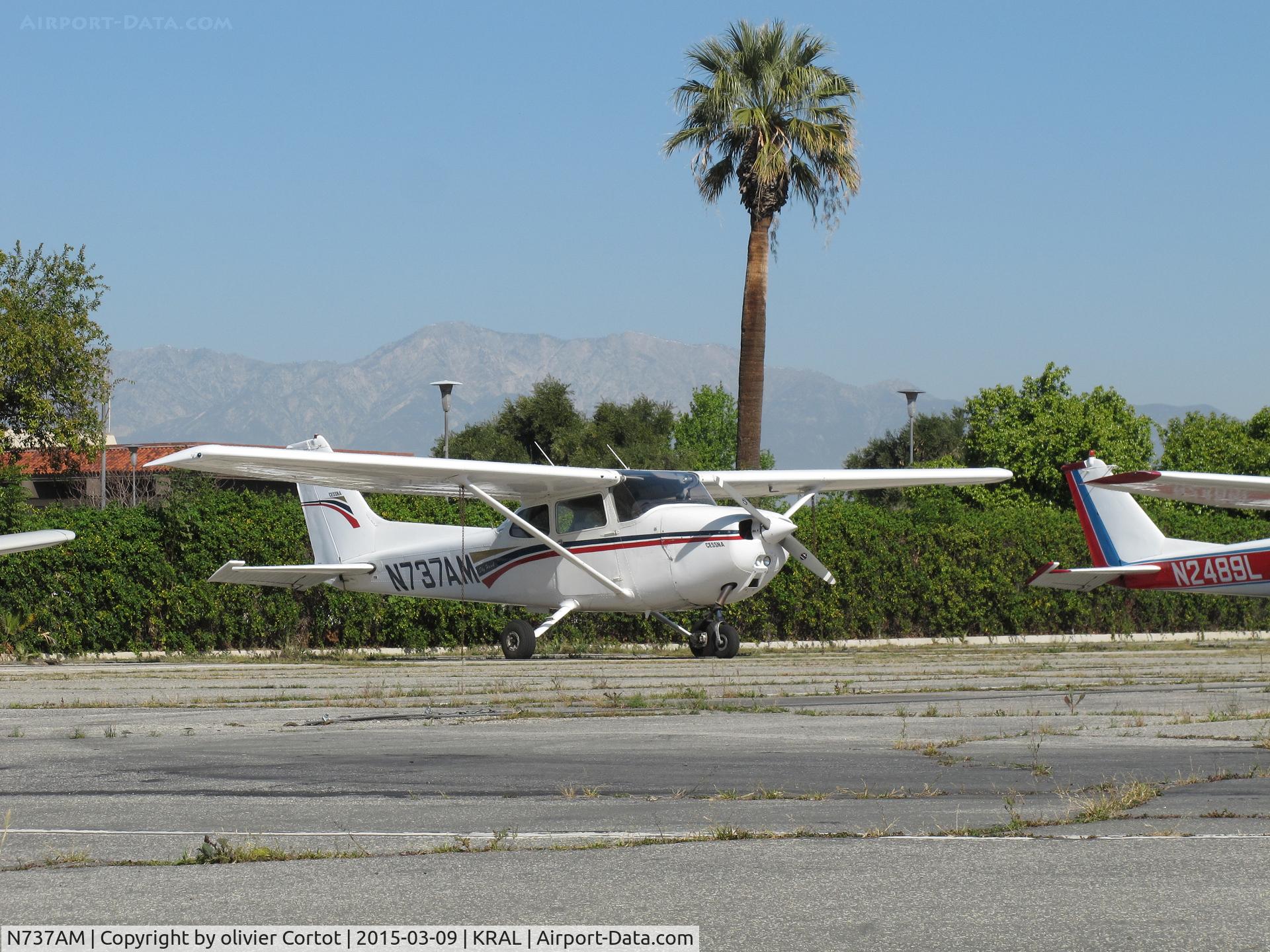 N737AM, 1977 Cessna 172N C/N 17269269, Riveside airport