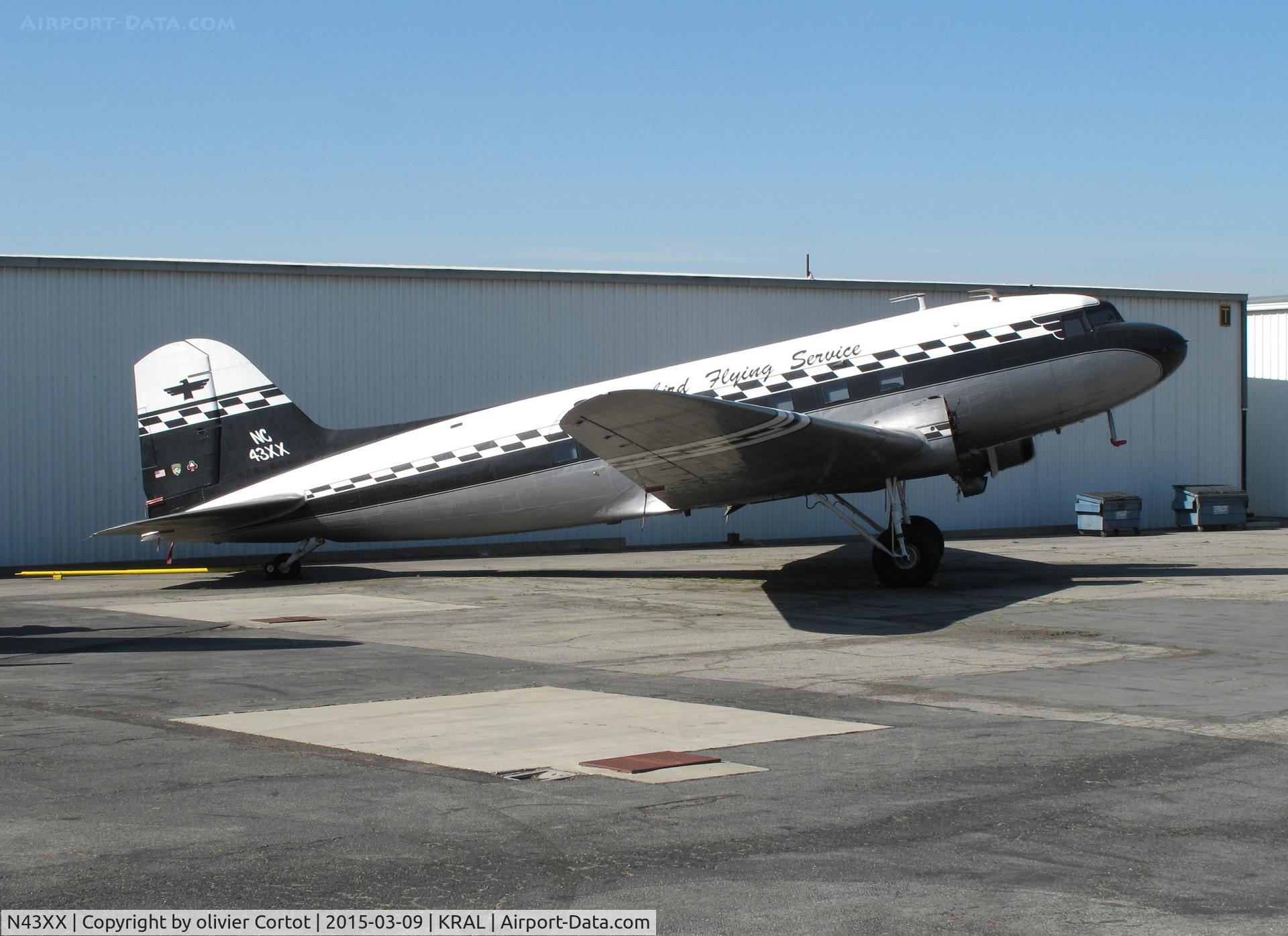 N43XX, 1943 Douglas DC-3A-S1C3G (C-53D) C/N 11665, working on the engines ?