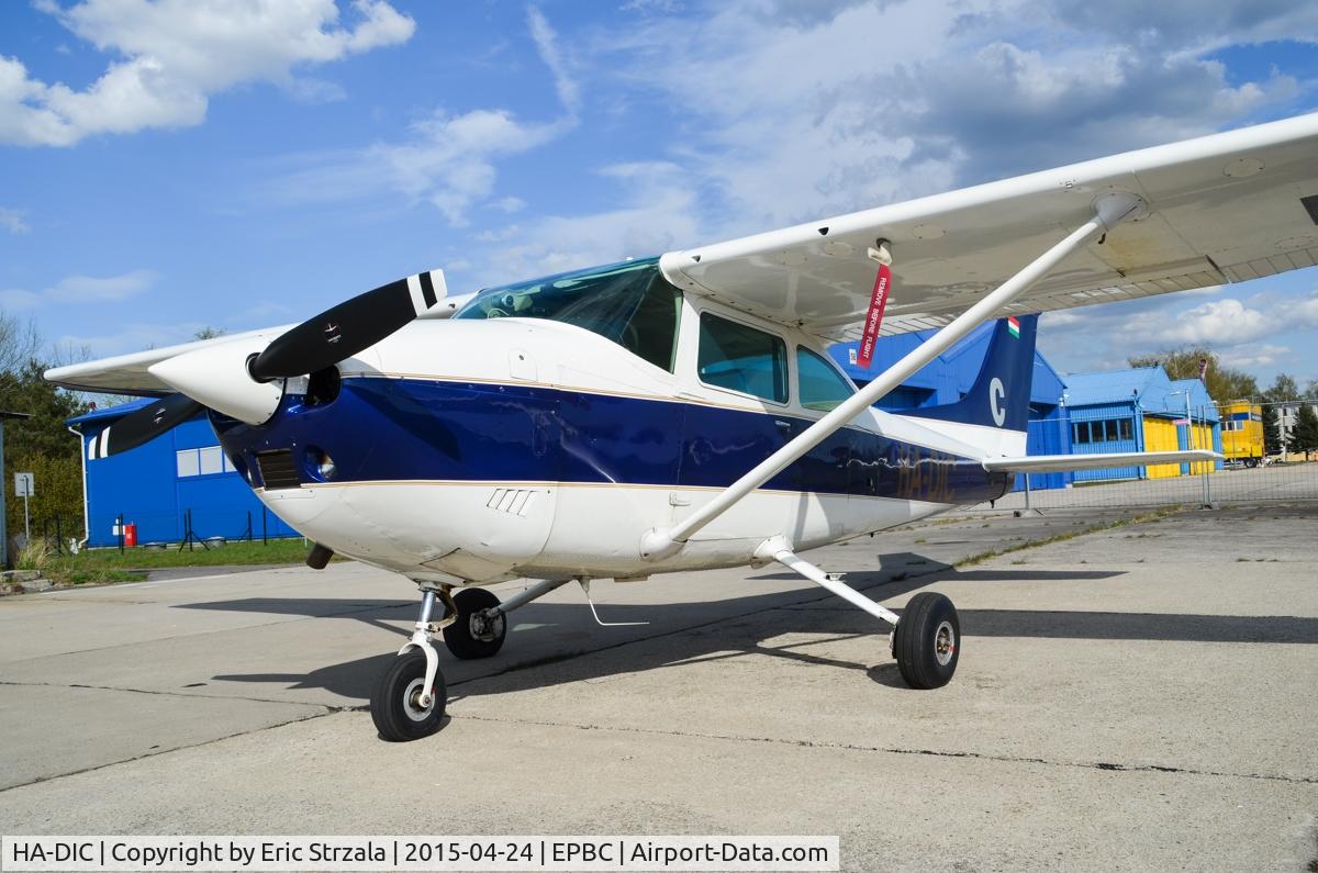 HA-DIC, 1975 Cessna 182P Skylane C/N 18264059, Standing in front of the Husair hangar at EPBC- Its new homebase.