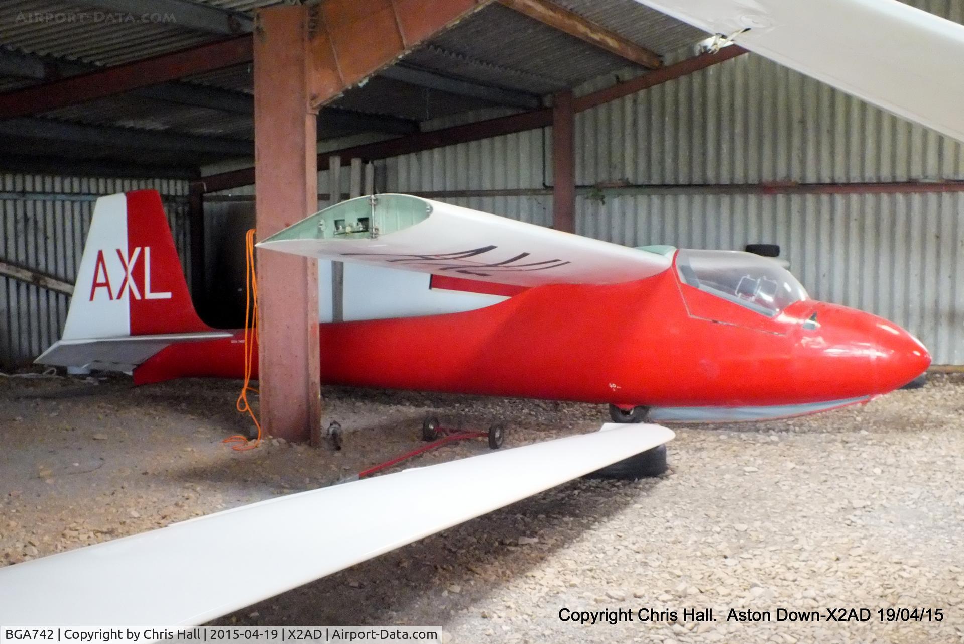 BGA742, Slingsby T-43 Skylark 3 C/N 1030, at Aston Down